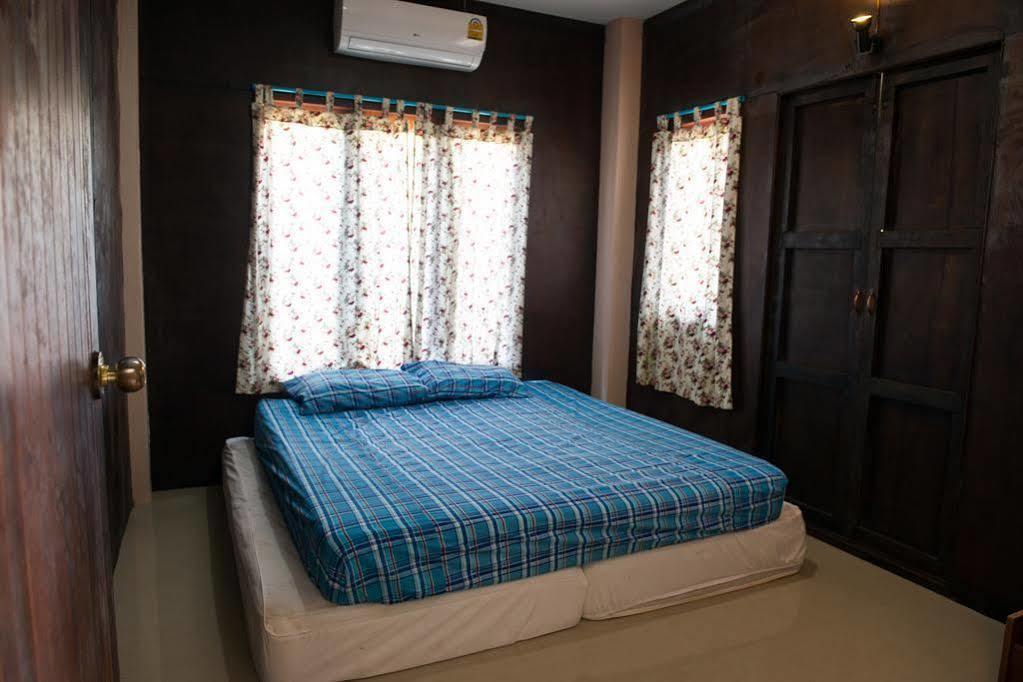 Love Station Hostel Баан Тай Екстериор снимка