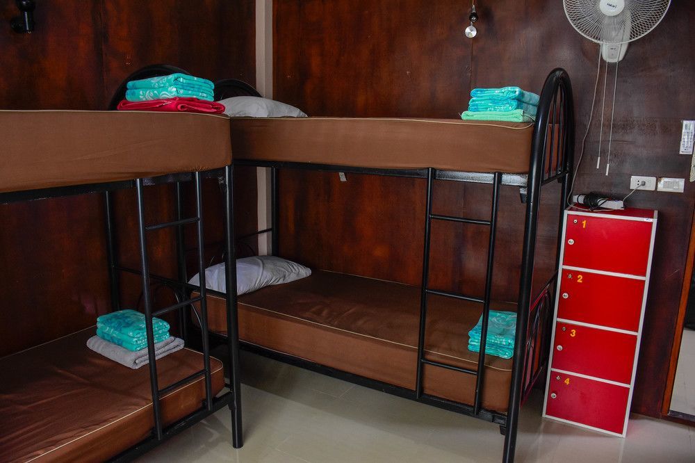 Love Station Hostel Баан Тай Екстериор снимка