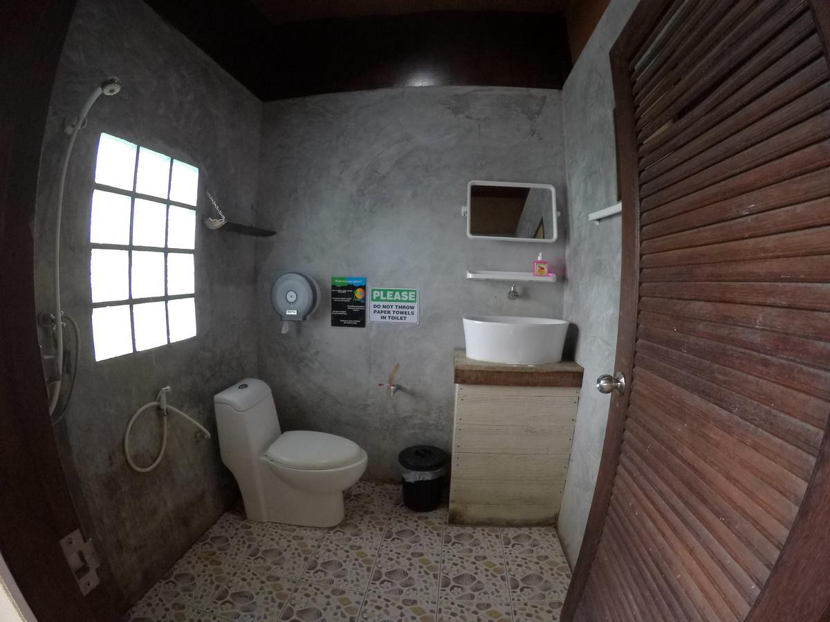 Love Station Hostel Баан Тай Екстериор снимка