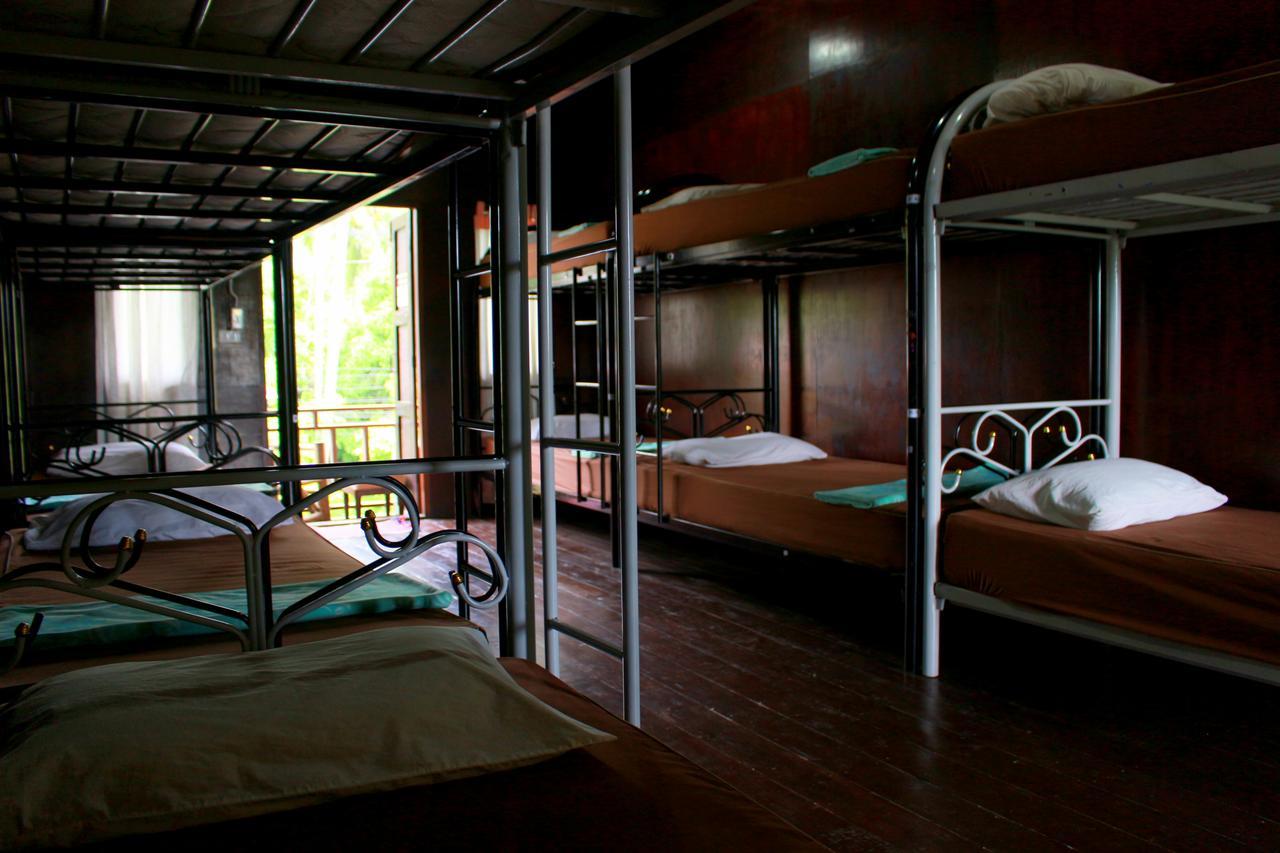 Love Station Hostel Баан Тай Екстериор снимка
