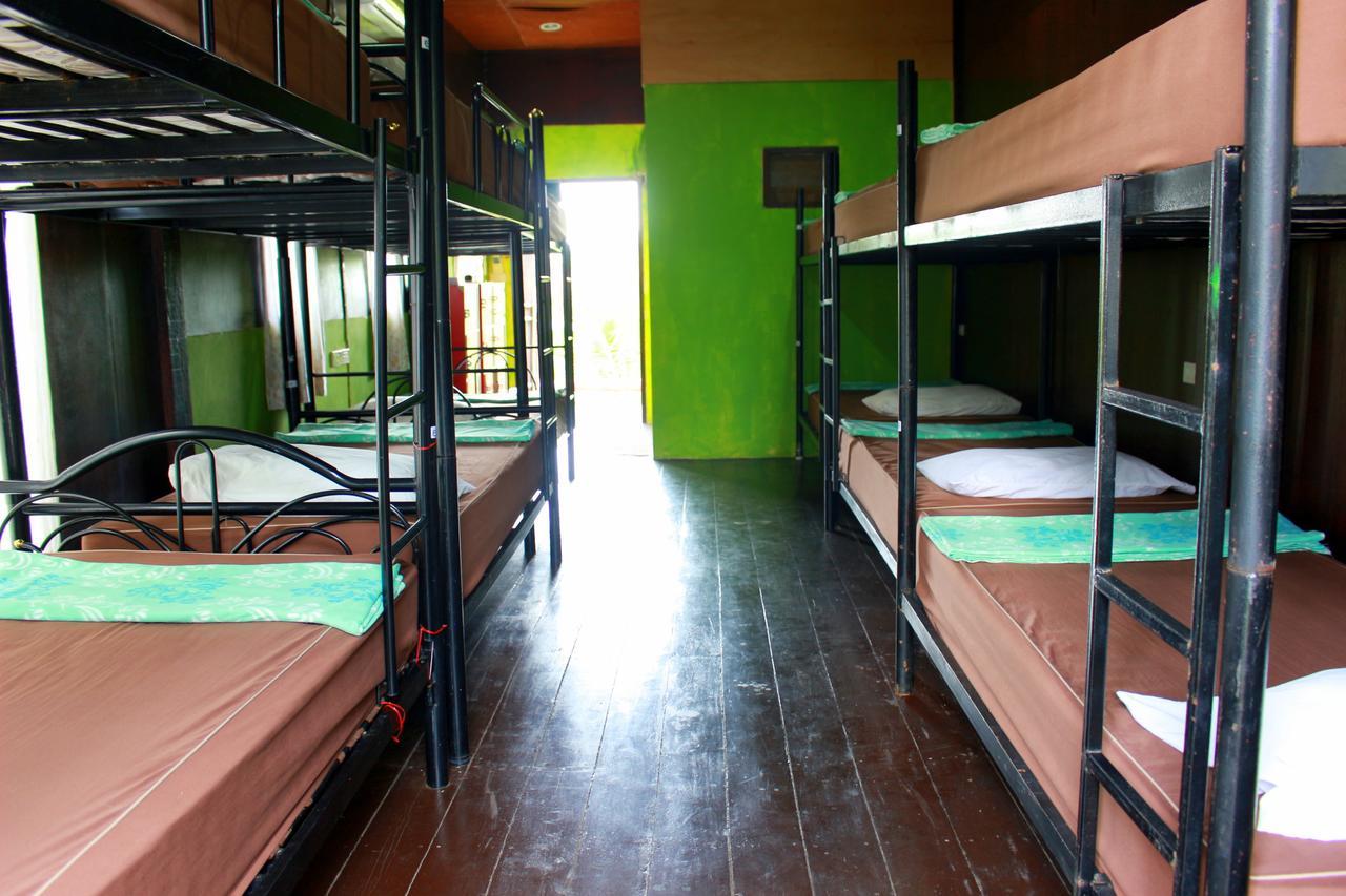 Love Station Hostel Баан Тай Екстериор снимка