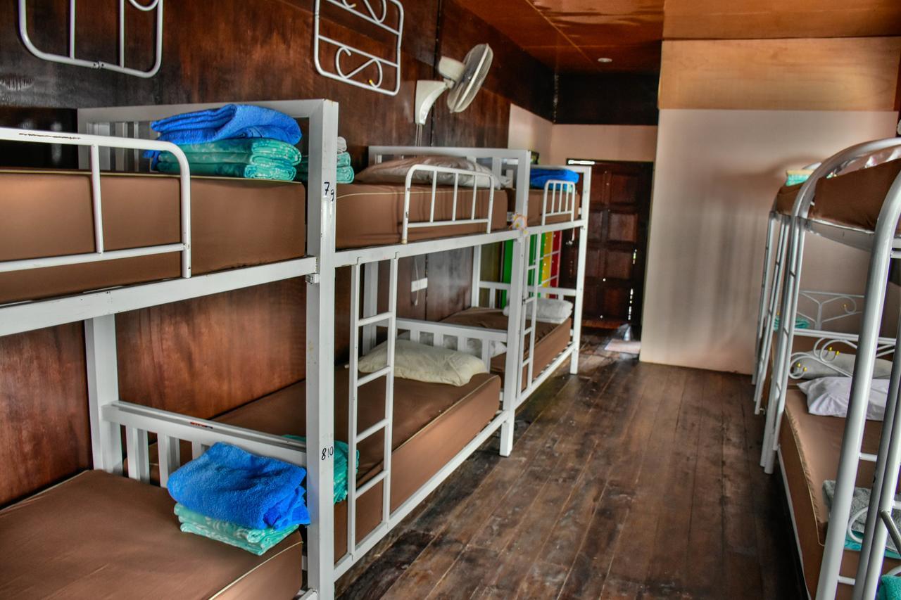 Love Station Hostel Баан Тай Екстериор снимка
