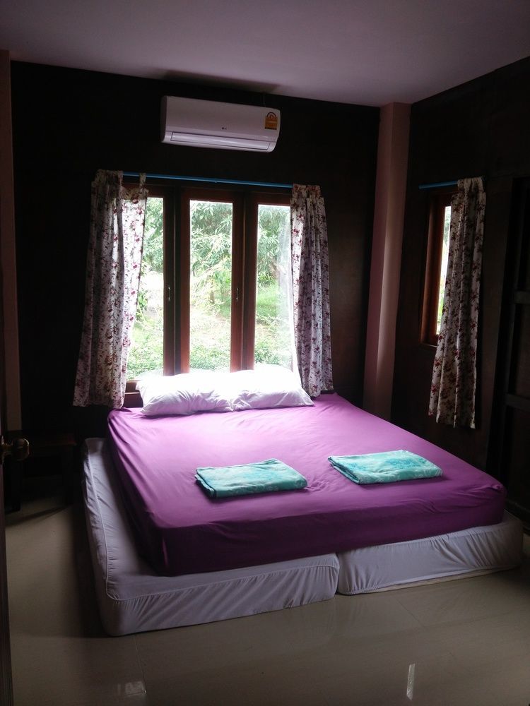 Love Station Hostel Баан Тай Екстериор снимка